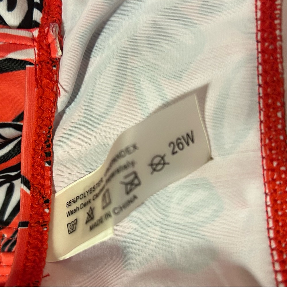 Plus Size Tankini Top - Picture 6 of 12
